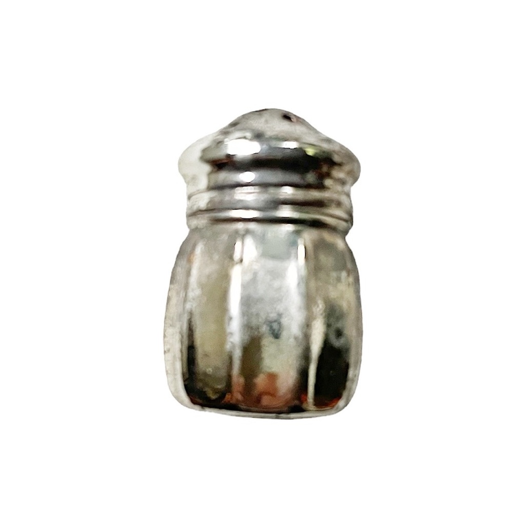 Beautiful Set of 6 Silver-Plated Individual Salt & Pepper Shakers - Picture 8 of 9